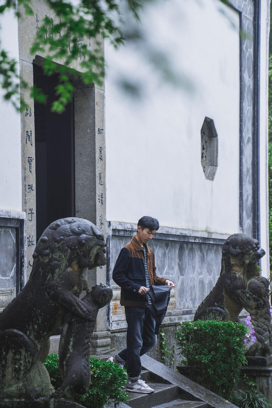 孙俪邓超冬季旅游照片,严子陵钓台孙俪