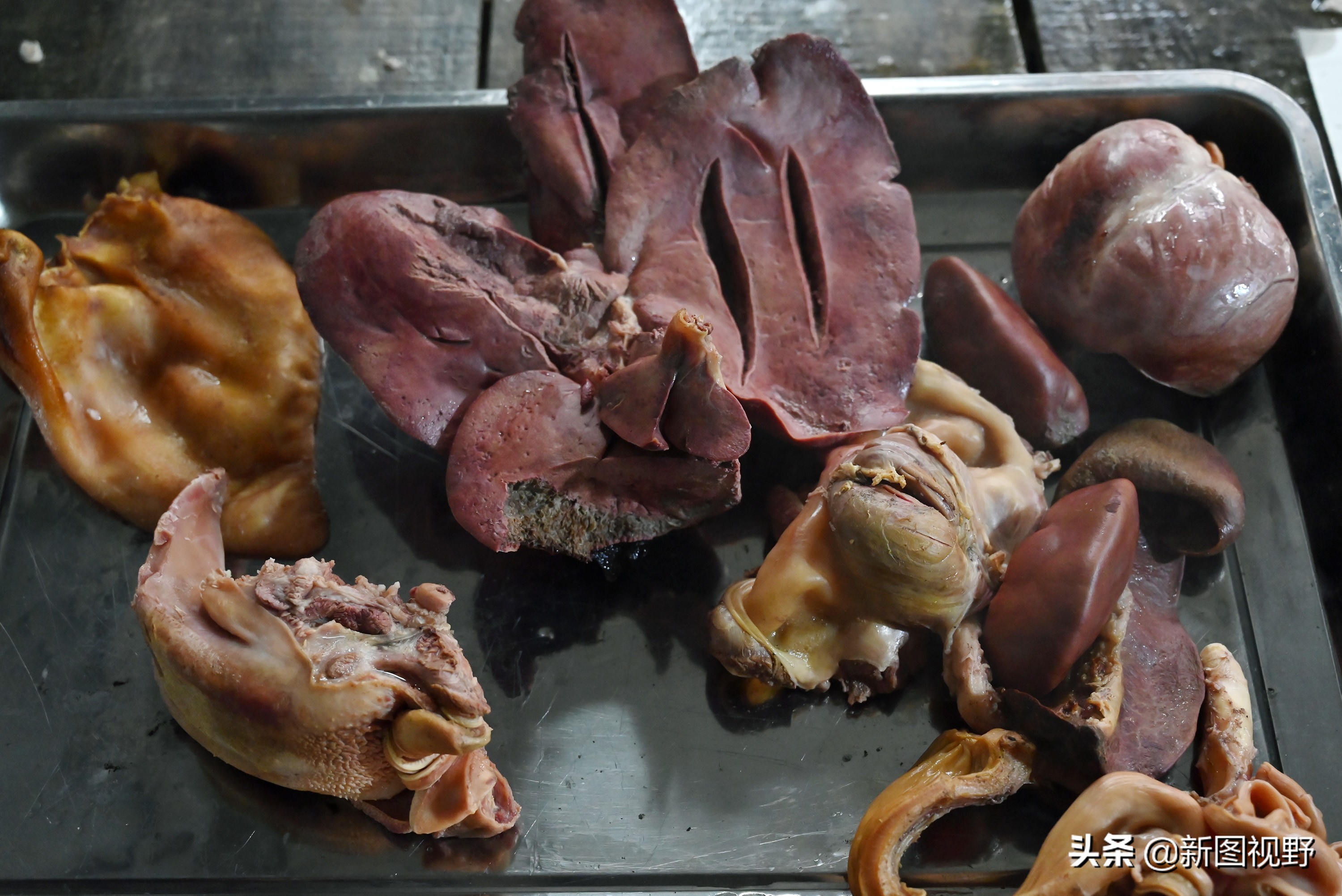 山东夫妻吃货,深夜夫妻驱车400公里吃烧烤