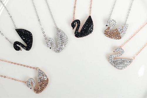 施华洛世奇为什么看起来那么廉价,施华洛世奇造的廉价美梦