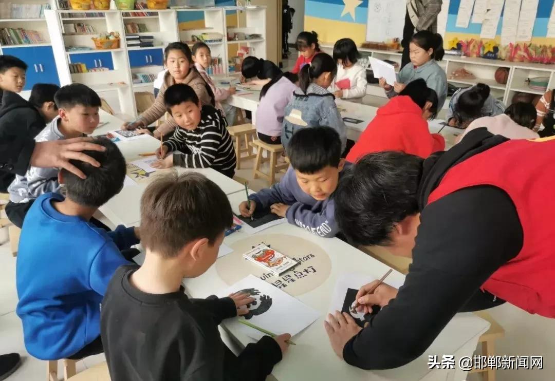 微爱接力留守儿童,微爱行动公益活动