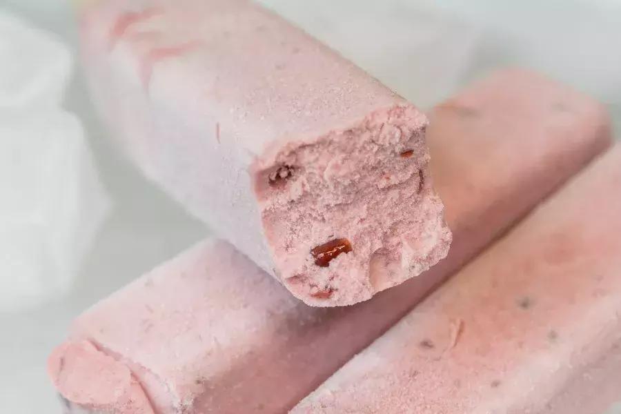 盘点各种颜色的冰淇淋试吃,一次试吃10种冰淇淋