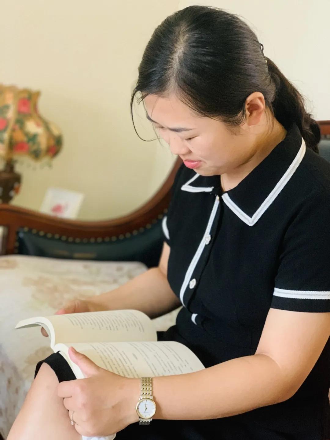 教师如何培养小学生的阅读能力,小学教师靠阅读成功