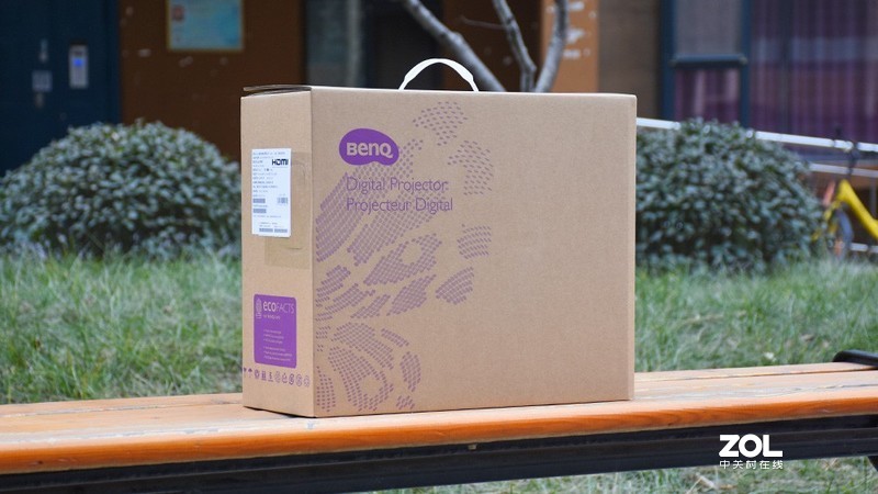 数字化办公场景体验,明基e580智能投影机