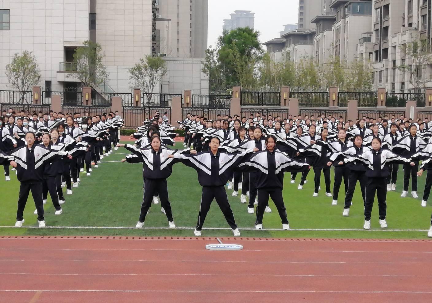 河南省开封市第十四中学新闻,河南省开封市考察团