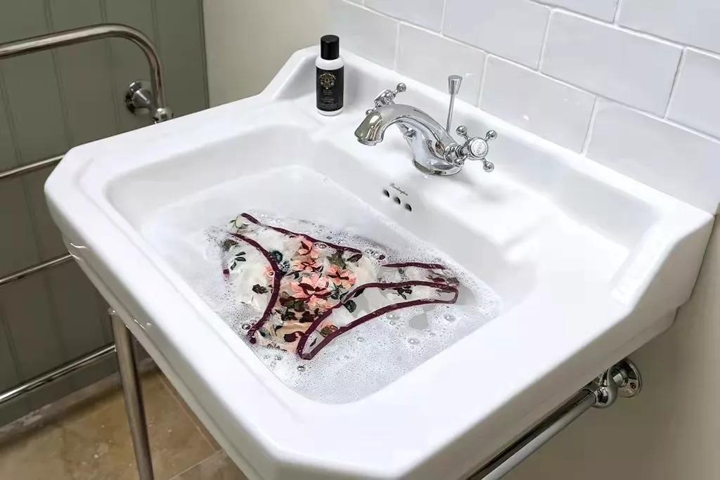 23岁女子外阴癌前病变！曝光的罪魁祸首为所有女性敲响警钟