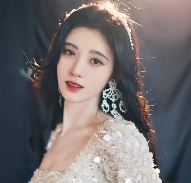 美白护肤保姆级,鞠婧祎同款美白神器