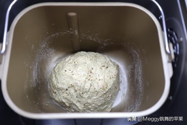 柏翠面包机硬欧包制作方法,面包机欧包配方和制作方法