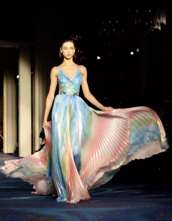 黎巴嫩爆炸发生后，巩俐章子怡的挚爱无声落泪……