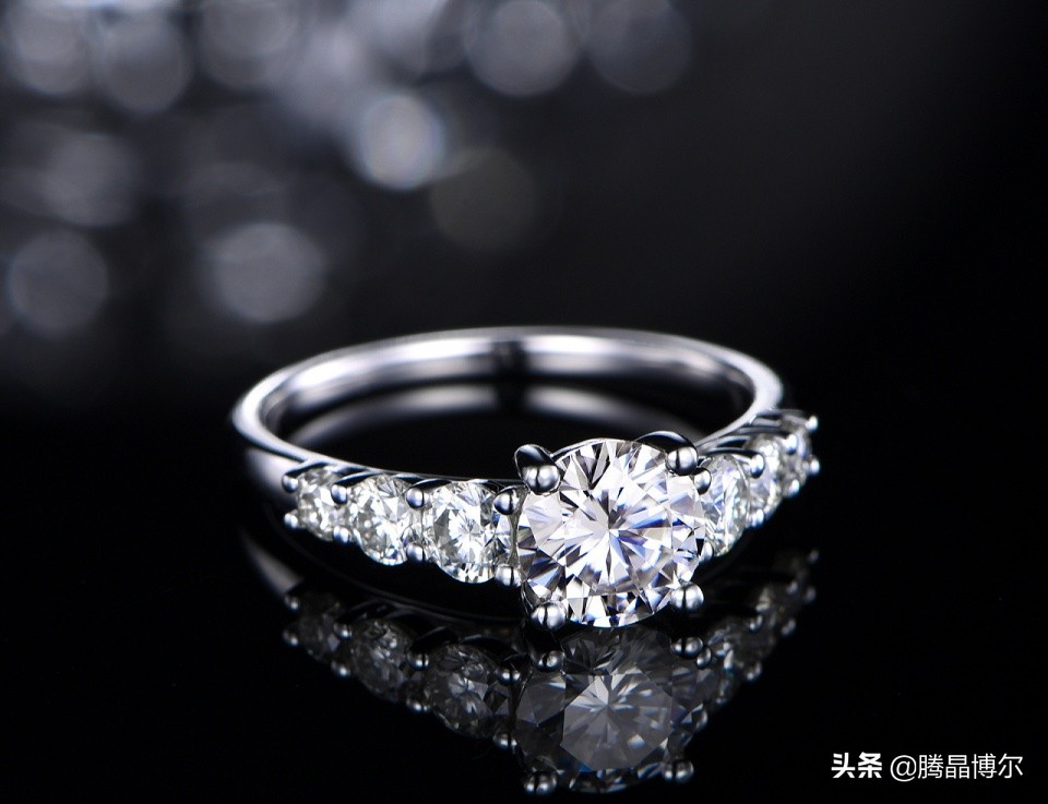 如何开珠宝自助店,怎么开珠宝店经营模式