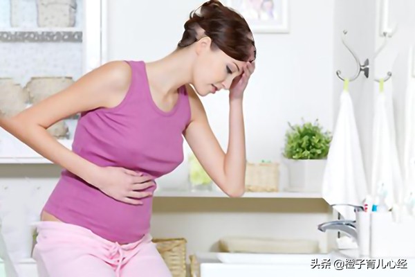 怀孕初期小腹隐隐作痛是怎么回事,如果是这种情况,一定马上就医