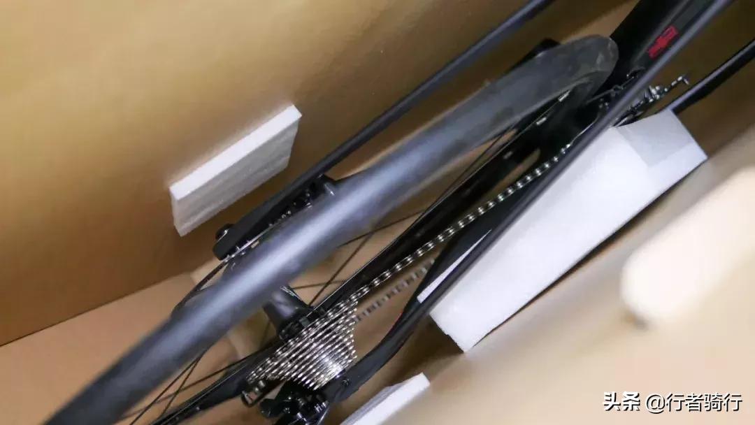 赛博朋克2077哪款车好看,赛博朋克a车测评