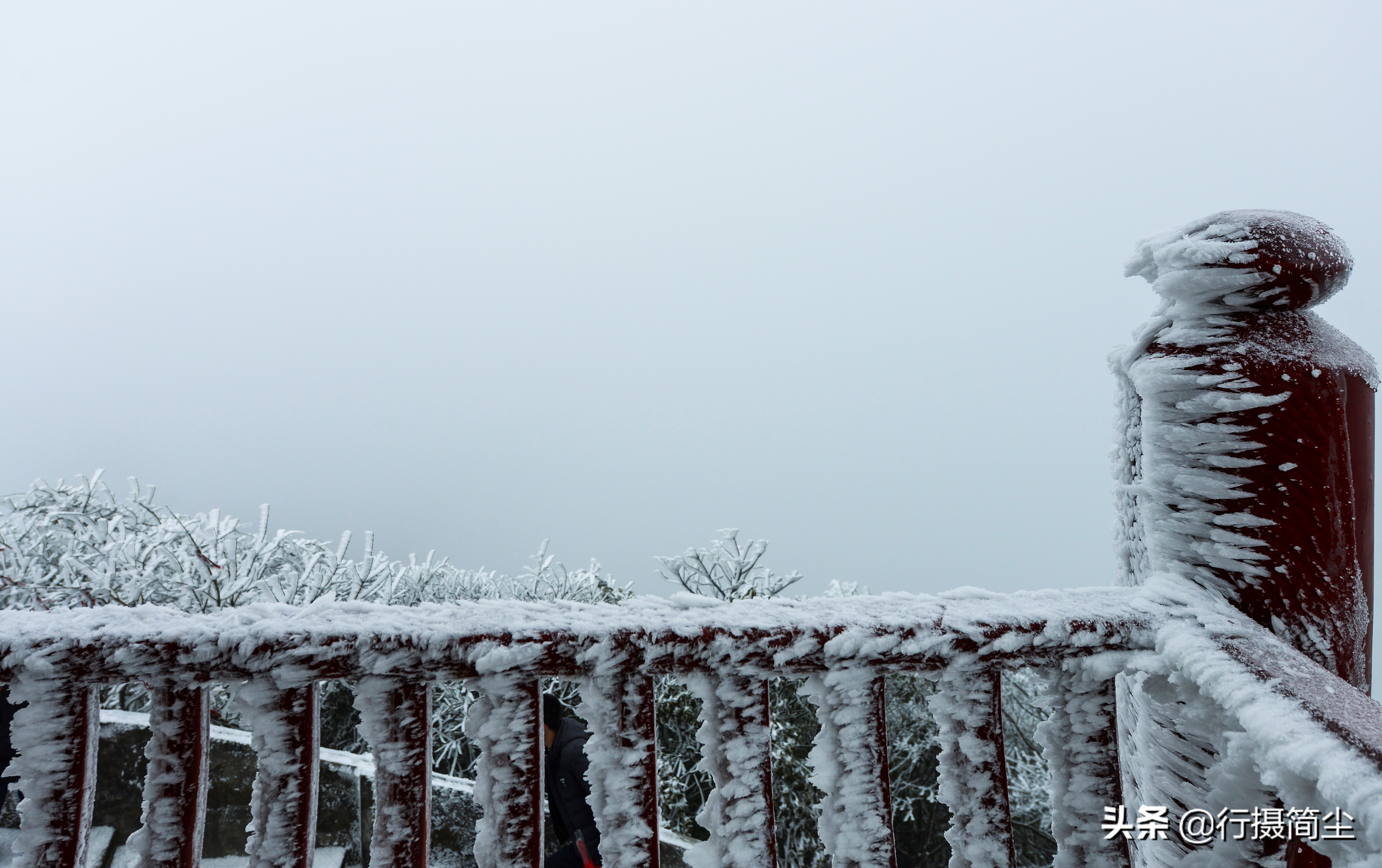 华蓥山宝鼎雪景航拍,华蓥山宝鼎冬天看日出