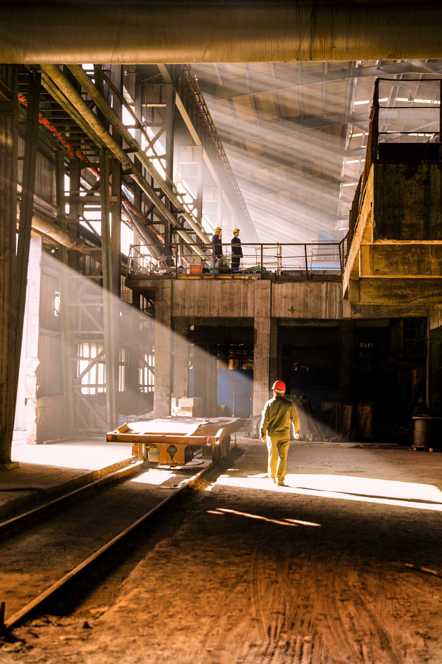 钢铁是怎样炼成的炼钢车间,钢铁是怎样炼成的钢铁厂