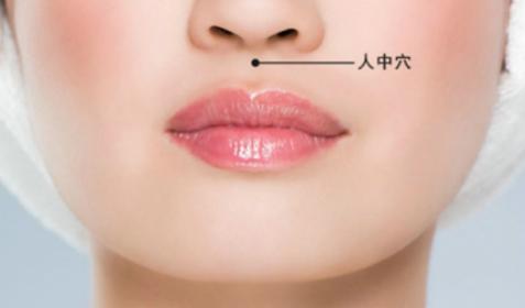 小虫钻进耳朵怎么治疗,虫子钻进耳朵里出不来怎么办