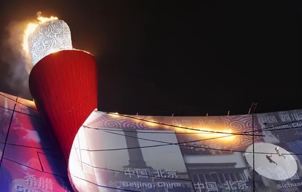 鞋价暴涨31倍，*疆新**棉事件之后的李宁，是如何应对质疑再翻身的？