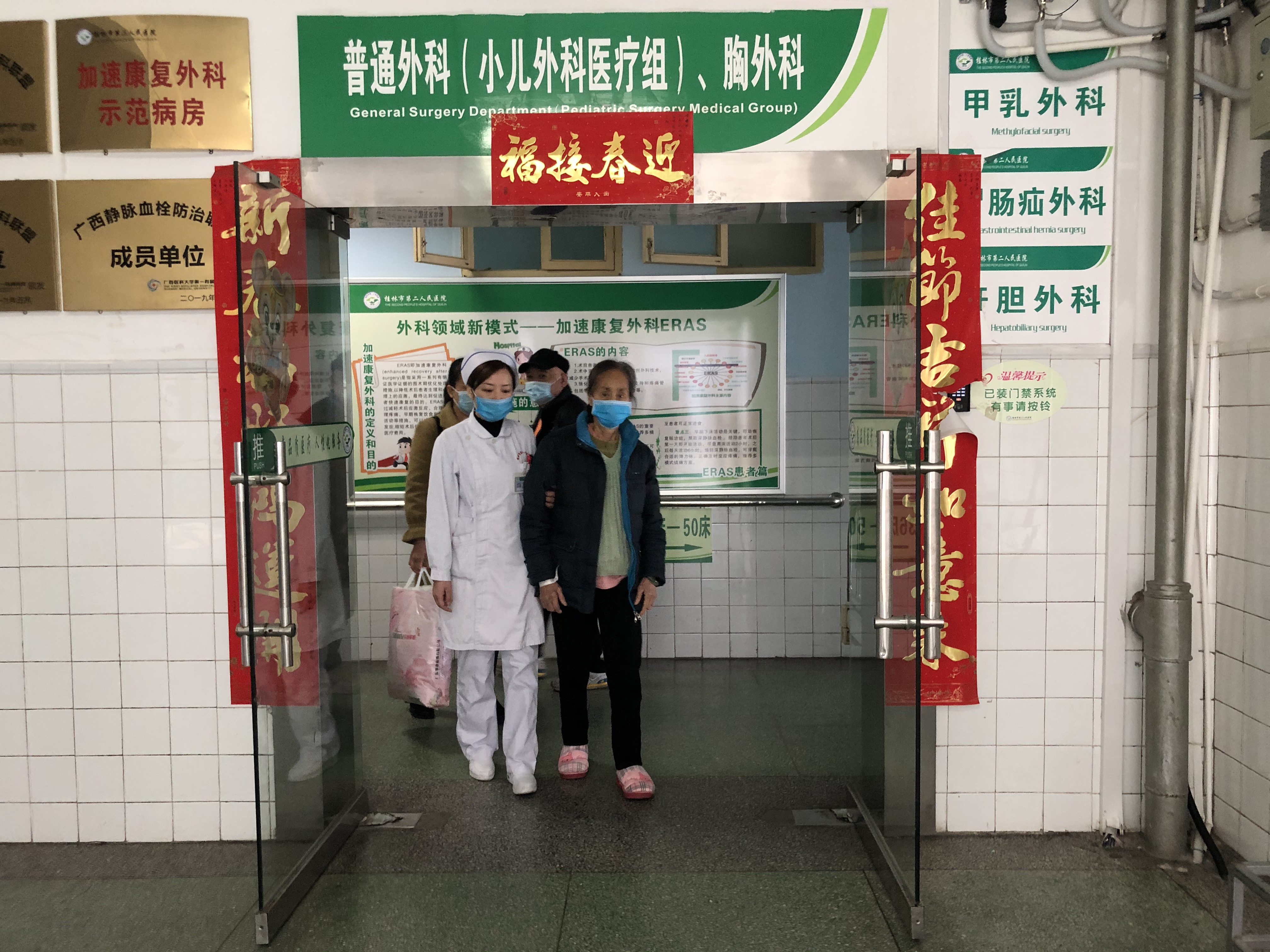 体内取出12800结石,成都五医院肾结石微创取石