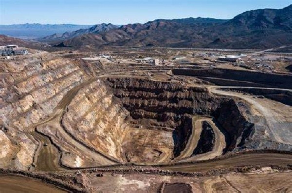 中国内蒙挖出宝贝,我国从深山挖出大宝贝