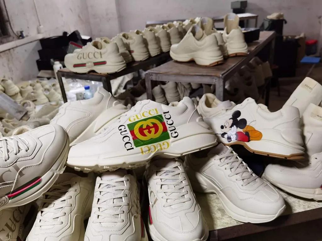 销售假冒注册商标商品罪大案,销售假冒注册商标商品罪8万案例