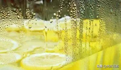 日常脸上毛孔粗大怎么改善小妙招,脸上毛孔大怎么才能缩小毛孔