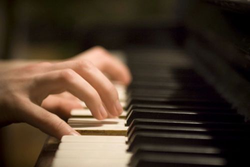 哈农该快弹还是慢弹,哈农可以从头弹到尾吗