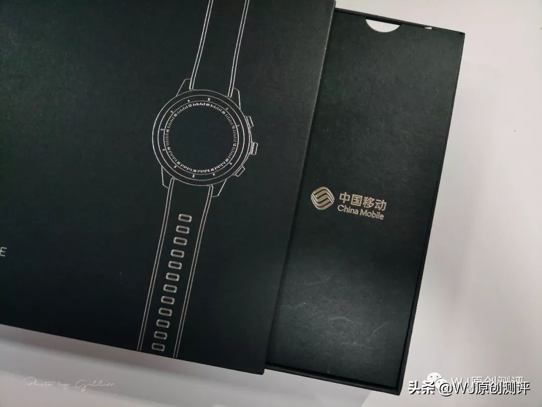 能打电话的手表颜值高,很耐摔的智能手表