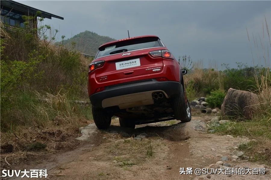 15款jeep指南者新车多少钱,15jeep指南者2.0落地多少