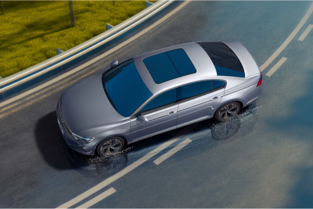 2021款迈腾变速箱是380还是381,2015迈腾1.8变速箱是干式还是湿式