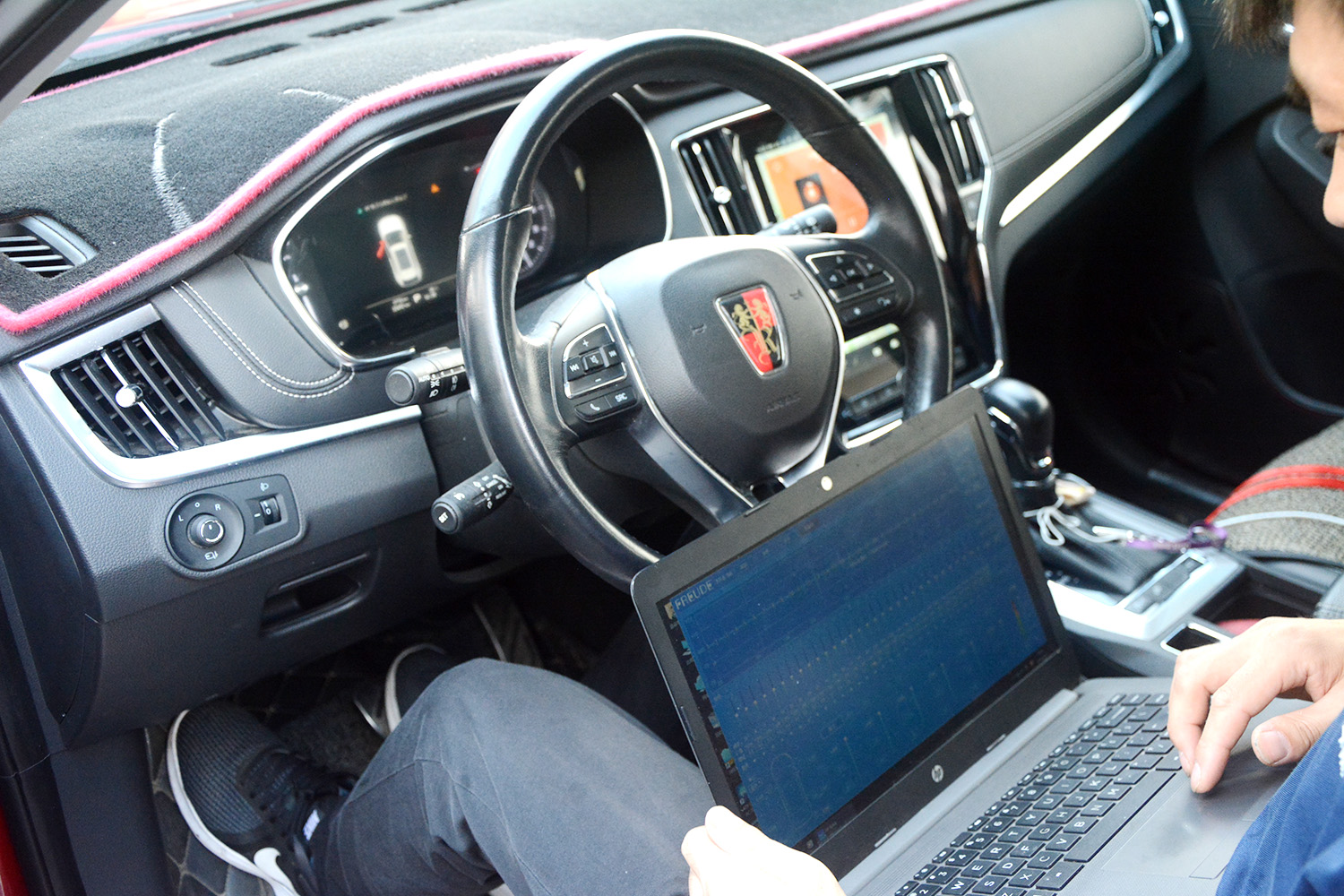 上汽荣威rx5是什么音响,荣威rx5功放