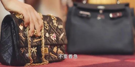 香奈儿22年圆滚滚的包包,价值六万的香奈儿包