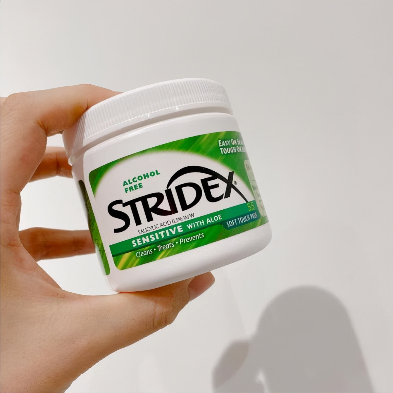 去黑头闭口痘痘最好方法,泰国去黑头膏的使用方法