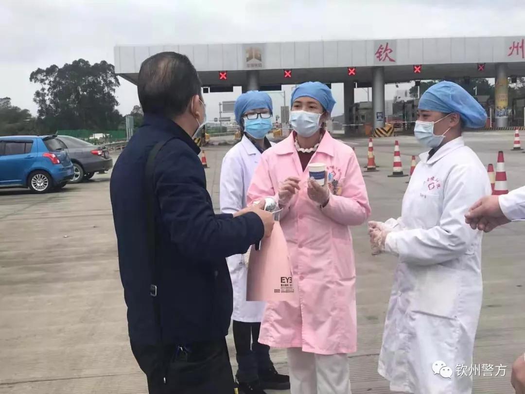 钦州抗击疫情我们一起努力,钦州防疫不惧风雨