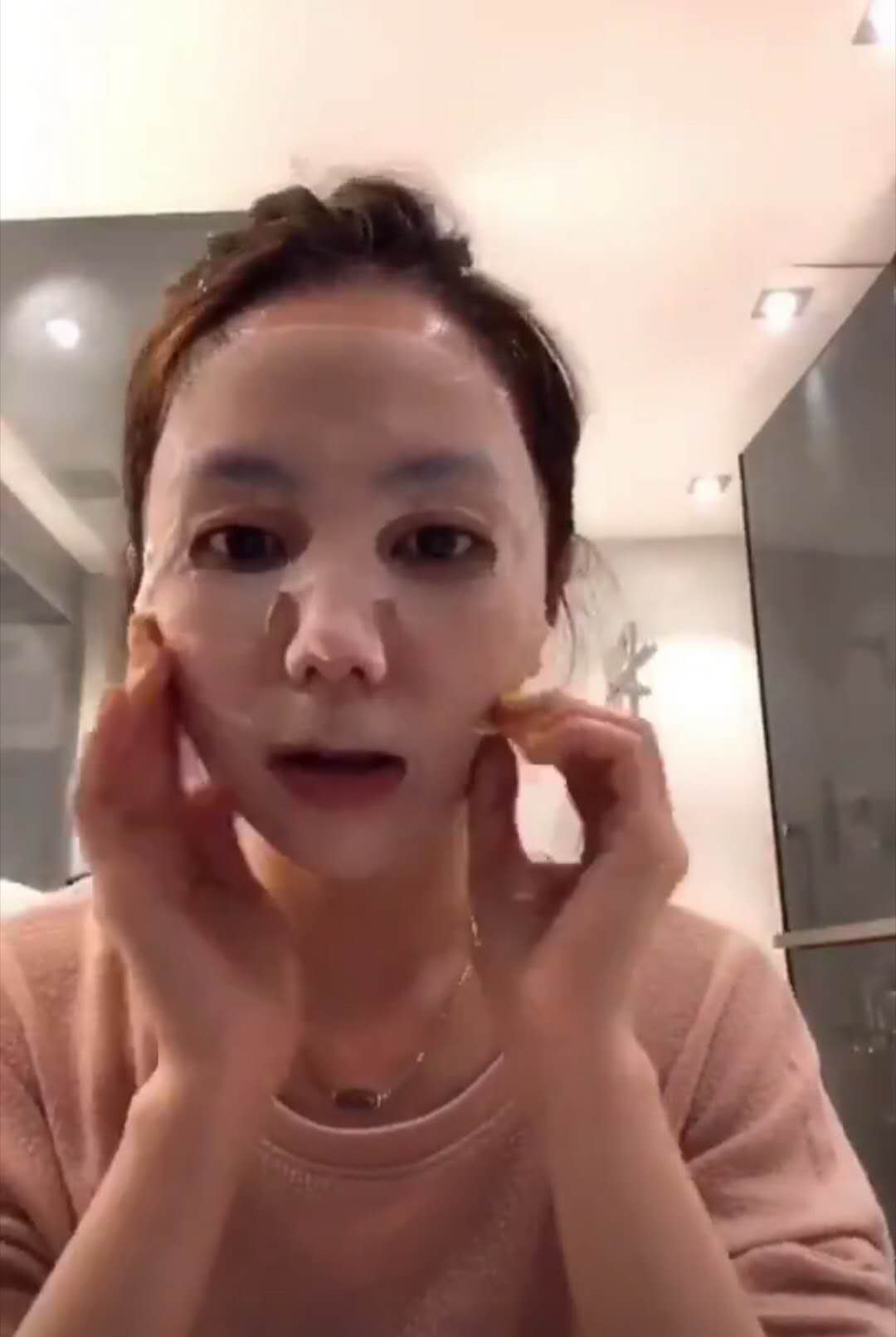 邓紫棋用凡士林做面膜,邓紫棋推荐修复面膜