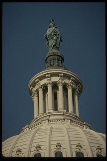 美国纽约跟中国重庆比,美国纽约到底是什么样的