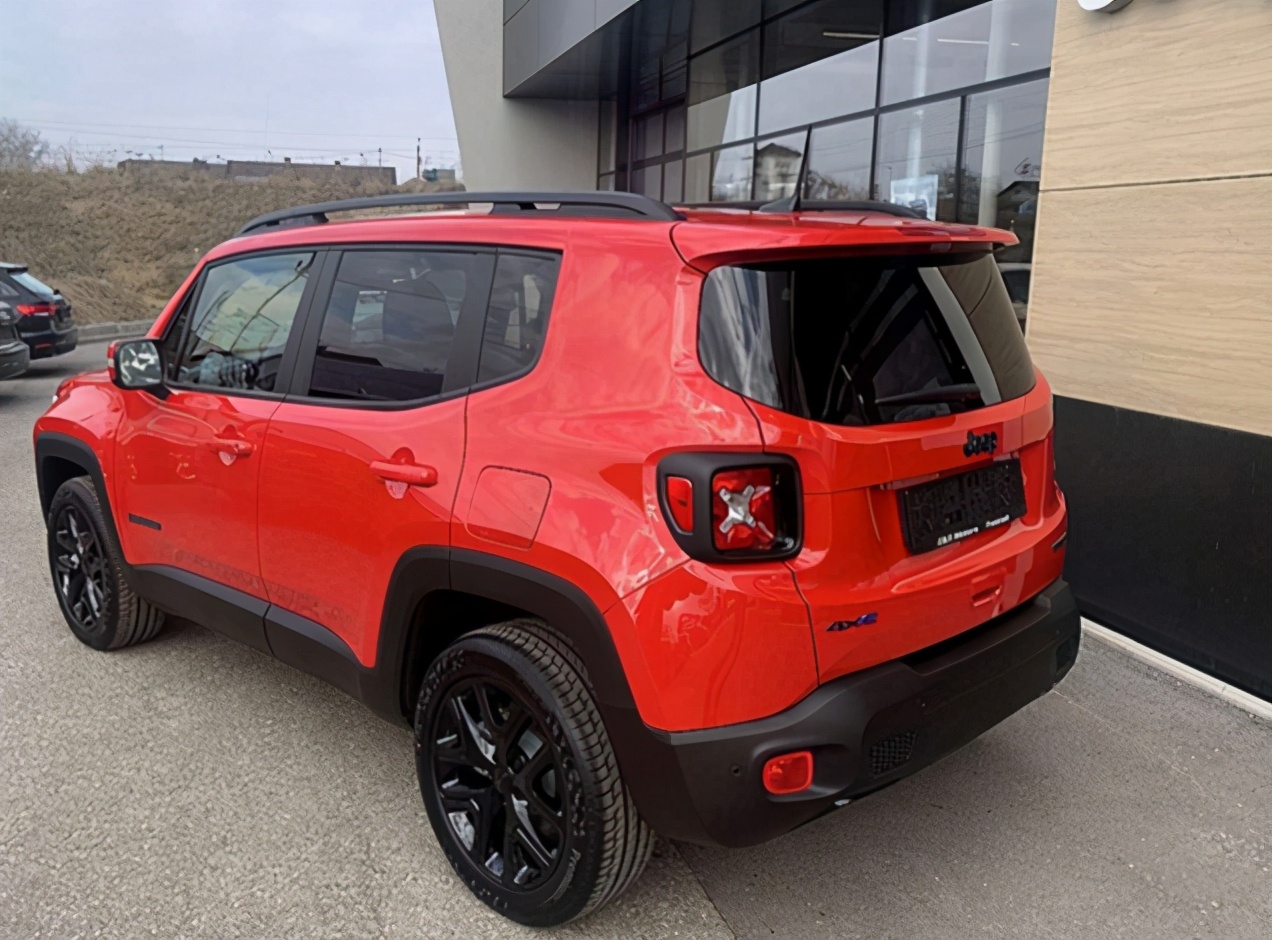 jeep自由侠吉姆尼,吉姆尼和jeep自由侠哪个好