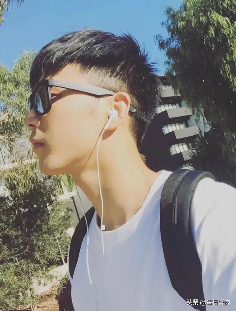 留学澳洲的肌肉天菜，你肯定也用他照片当过头像！