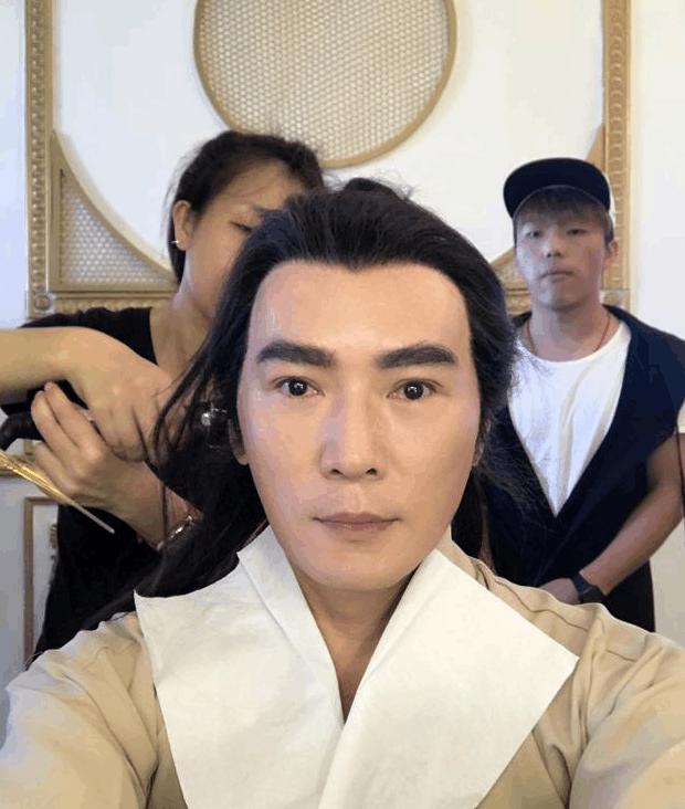 “古装第一*男美**”焦恩俊的毁灭史,和他的两段狗血婚姻