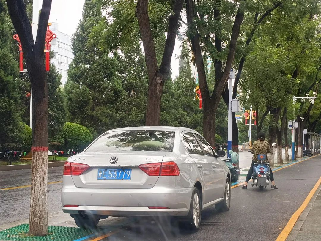 晋EEN991、晋E5M700......违停曝光！！！