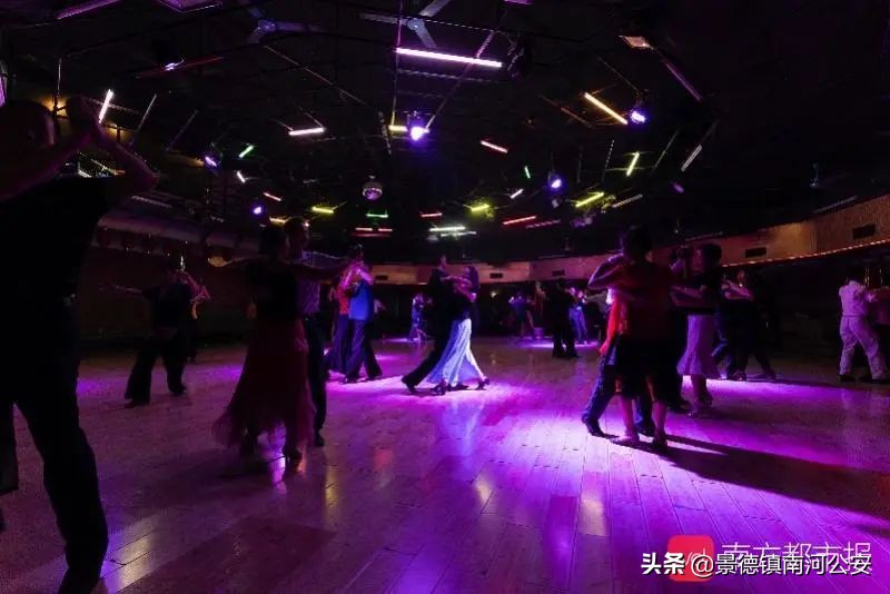 广州百年舞厅有哪些,广州莎莎舞厅