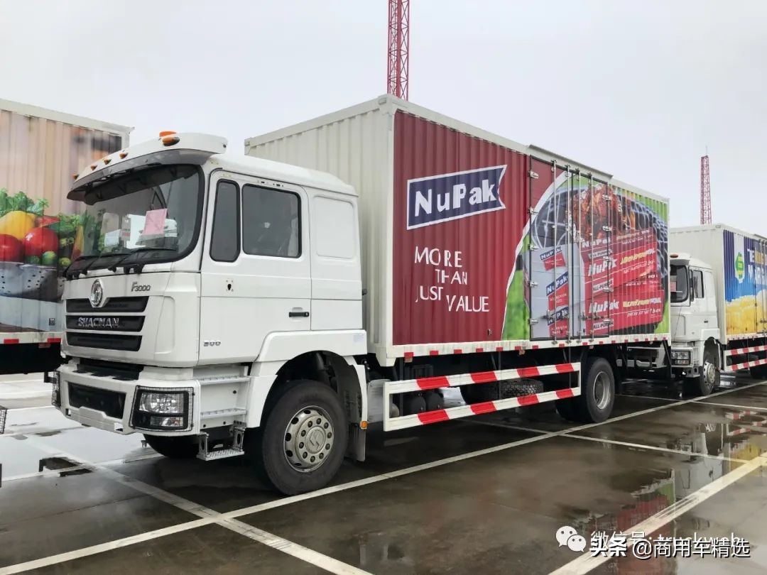 300马力的三轴货车配多大速比,300马力自卸车四桥