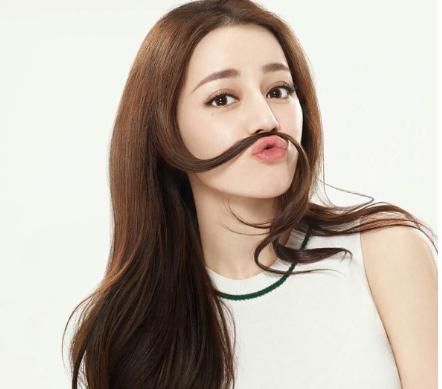 小花们也是拼啦，为了扮丑真是什么都做的出来，形象都不要了