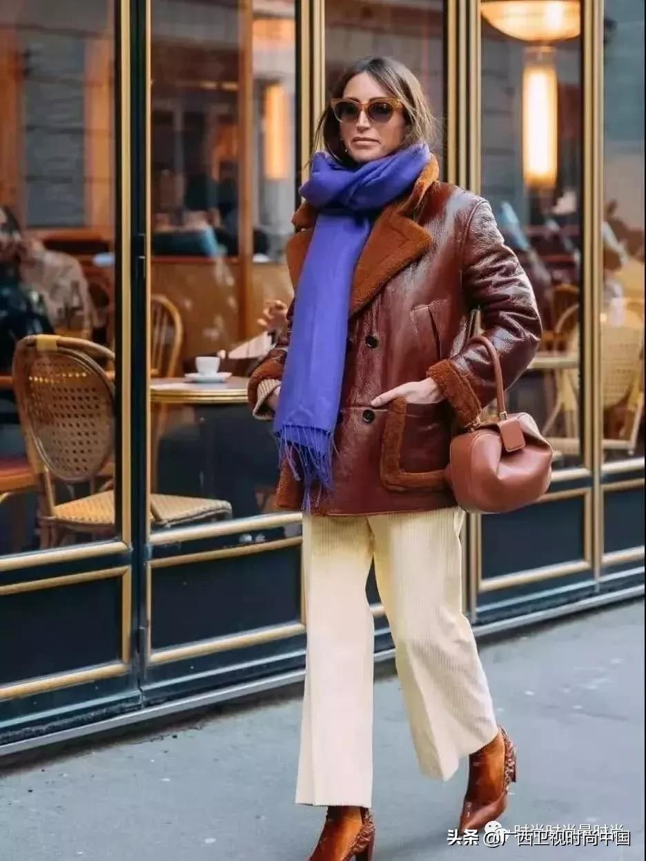 是时候让围巾来“盘活”你的整个衣柜了
