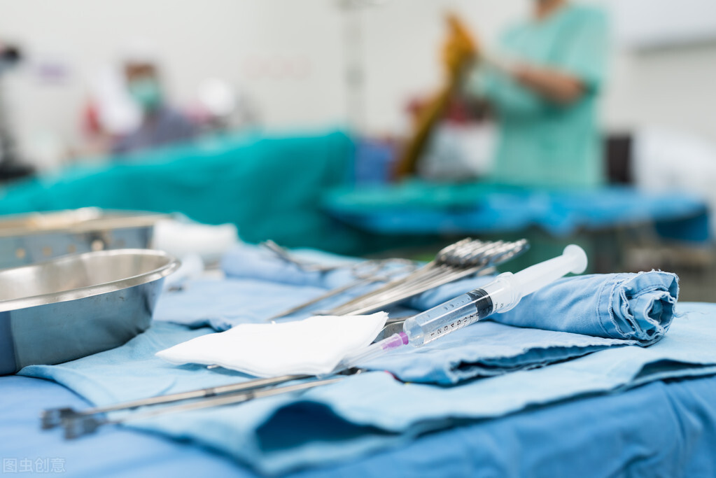 平滑肌肉瘤复发除手术外怎么治疗,平滑肌肉瘤为啥医生不建议放化疗