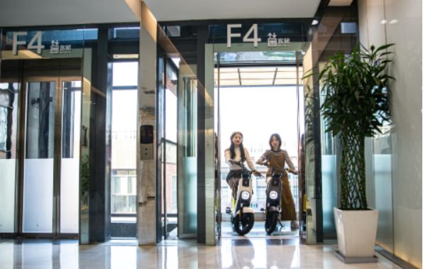 电动车半热熔胎哪个牌子的好,现在电动车真空胎是半热熔胎吗