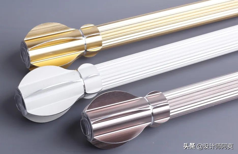 瞧瞧,这才叫窗帘,你家那只是挂了块布