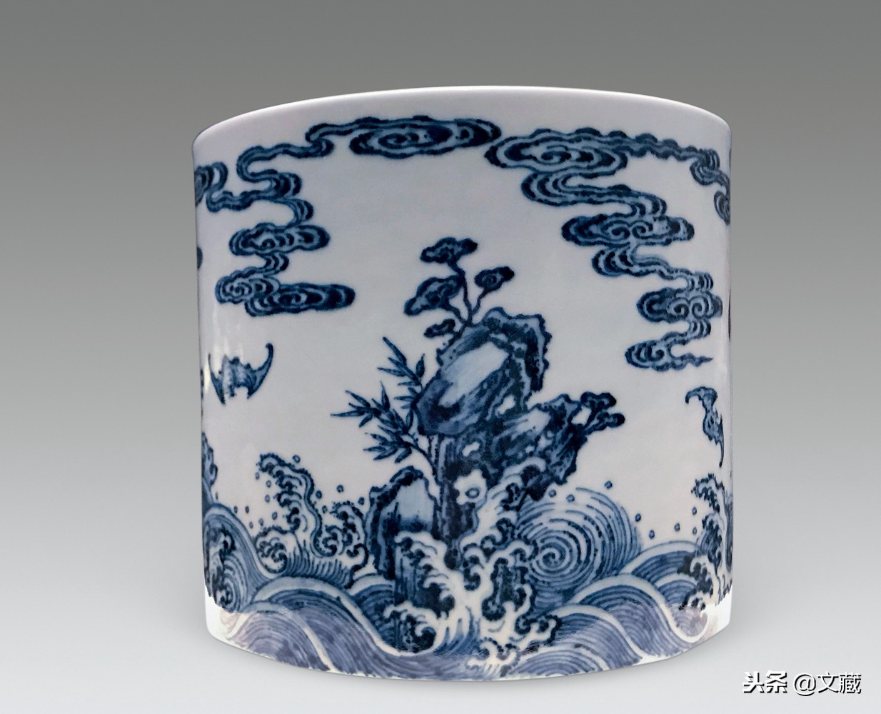 青花瓷这种瓷器有多少年的历史了,清代乾隆时期瓷器碗青花瓷
