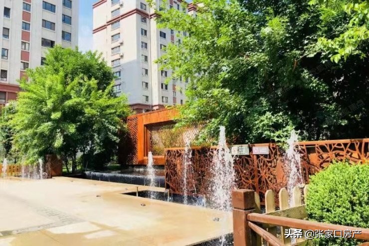 吹爆！经开区新楼盘远低于万元门槛，多所学校环绕，购房就送车位