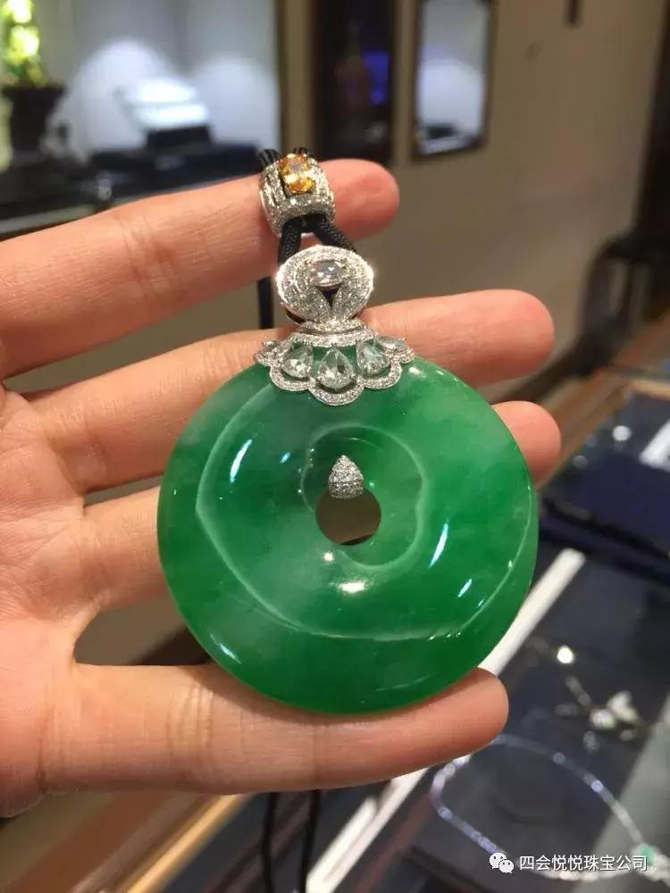 买翡翠平安扣怎么才能买到真的,翡翠平安扣最不值钱的品种图片