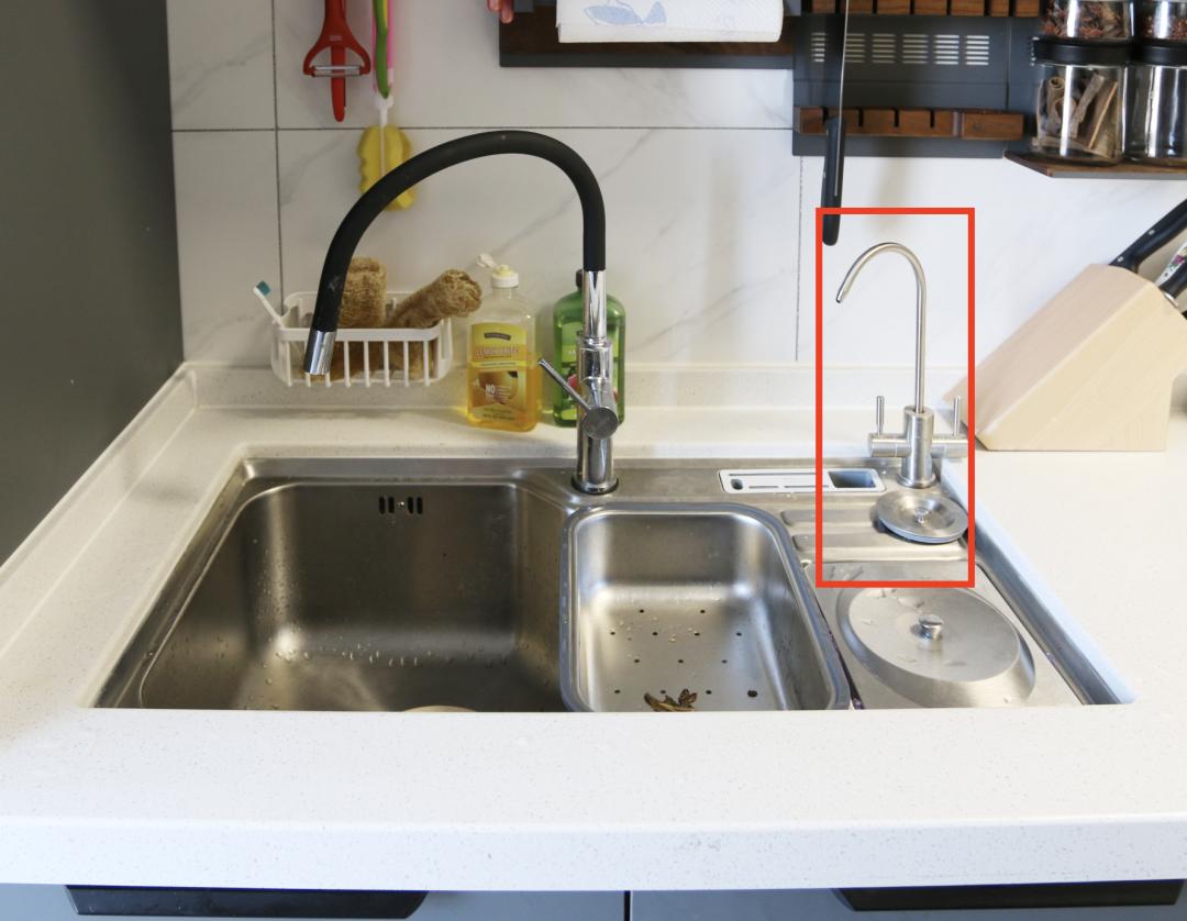 马桶和自来水哪个更脏,为什么饮用水比马桶水还脏