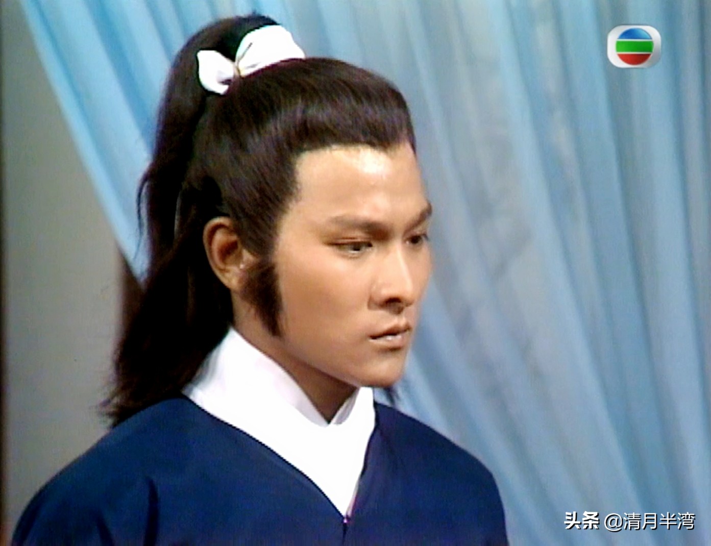 港剧老演员古装时候的颜值男神,港剧十大经典古装