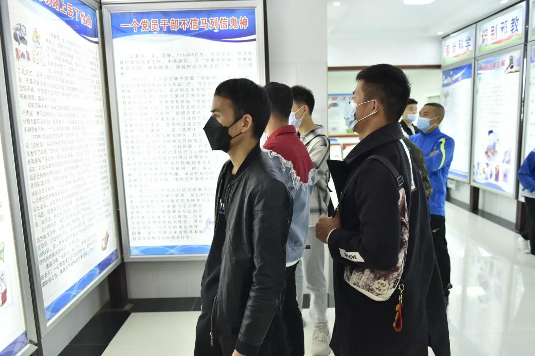 崇尚科学反对邪教手抄报简单又好看,崇尚科学反邪儿童画简单